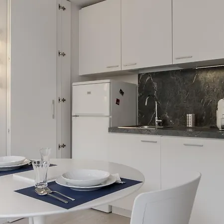Porta Nuova Studio Apartment Milan
